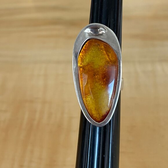 Amber & Sterling Silver Statement Ring Size 7 - Picture 9 of 9